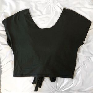 it’s a tie short sleeve from lululemon